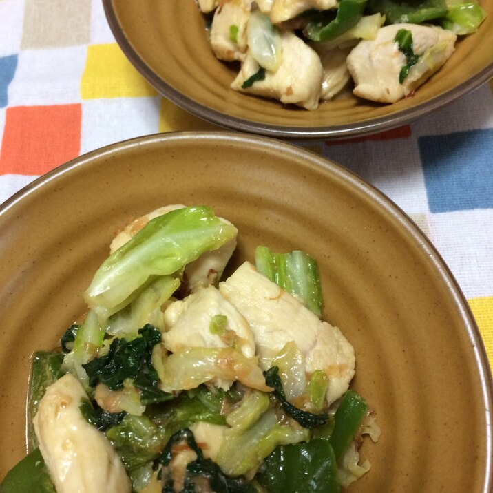 鶏胸肉とキャベツ ピーマンの味噌マヨ炒め